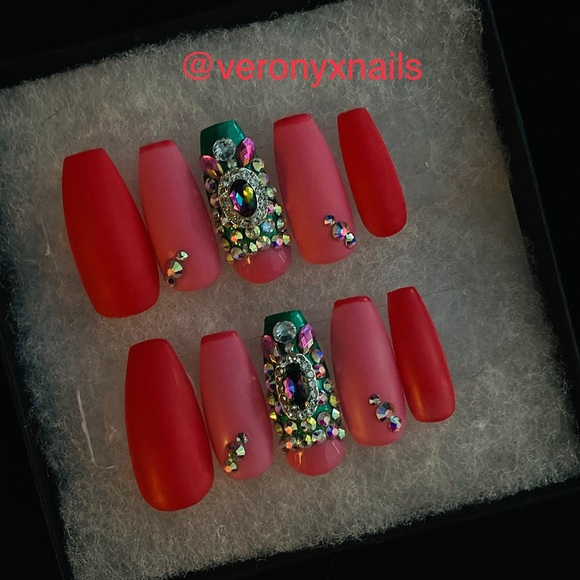 Handmade Pink set of press on nails. made to order - Picture 2 of 4